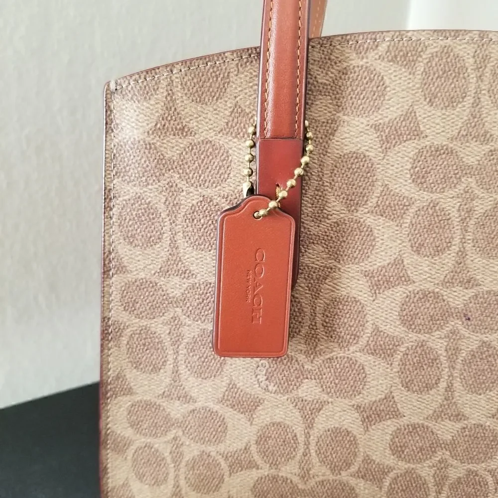NWOT Coach Leather Tote